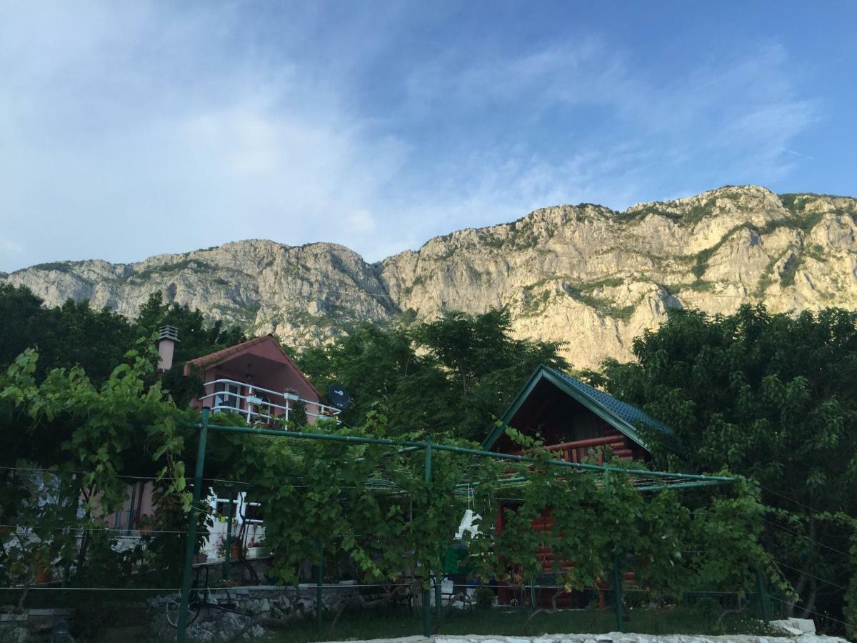 Holiday Village Ostrog Niksic Exterior photo